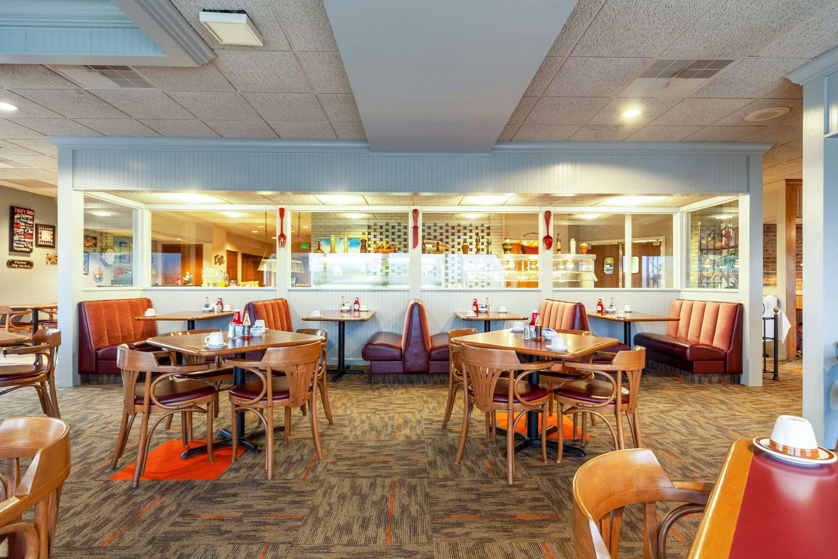 Quality Inn And Conference Center I-80 Grand Island Doniphan Εξωτερικό φωτογραφία