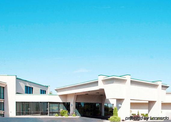 Quality Inn And Conference Center I-80 Grand Island Doniphan Εξωτερικό φωτογραφία
